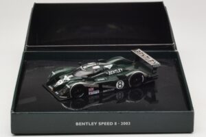 Bentley Speed 8 LMP900 #8 J. Herbert / D. Brabham / M. Blundell 24 Hours of Le Mans 2003 Minichamps 1:43 BL364 Pressofusione — immagine 4 di 4