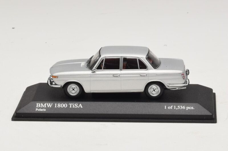 BMW 1800 TI/SA Argento Minichamps 1:43 BMW 1800 TI/SA Argento Minichamps 1:43 400025100 Pressofusione