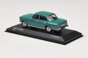 BMW 2000A Verde Minichamps 1:43 437023001 Pressofusione — immagine 3 di 4
