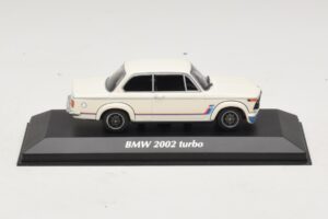 BMW 2002 Turbo Bianco Maxichamps 1:43 940022201 Pressofusione