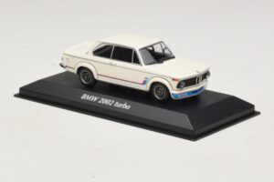 BMW 2002 Turbo Bianco Maxichamps 1:43 940022201 Pressofusione — immagine 3 di 4