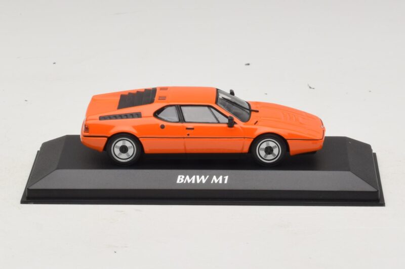 BMW M1 Arancione Maxichamps 1:43 940025020 Pressofusione