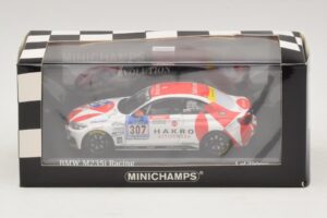 BMW M235i Bong Motorsport #307 Nett / Akata 24 Hours of Nurburgring 2015 Minichamps 1:43 437152507 Pressofusione — immagine 4 di 4