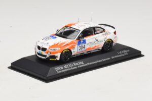 BMW M235i Team Rent2drive #304 Ackermann / Wishkirchen 24 Hours of Nurburgring 2015 Minichamps 1:43 437152504 Pressofusione — immagine 2 di 4