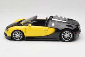 Bugatti Veyron Grand Sport Black Lemon Minichamps 1:18 100110831 Pressofusione — immagine 4 di 8