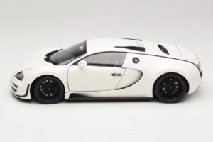 Bugatti Veyron Super Sport Bianco Minichamps 1:18 100110844 Pressofusione — immagine 4 di 8