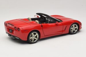Chevrolet Corvette C6 Cabriolet Rosso AUTOart 1:18 71221 Pressofusione — immagine 3 di 8