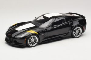 Chevrolet Corvette C7 Grand Sport Nero con Strisce Bianche AUTOart 1:18 71273 Composito