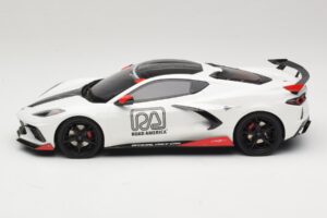 Chevrolet Corvette C8 IMSA Pace Car 2020 GT Spirit 1:18 GT370 Resina — immagine 3 di 6