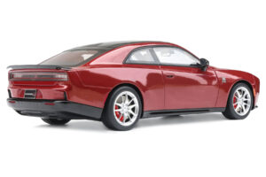 Dodge Charger Daytona Scat Pack Redeye Red GT Spirit 1:18 GT585 Resina — immagine 2 di 5