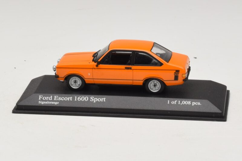 Ford Escort 1600 Sport Mk2 Arancione Minichamps 1:43 Ford Escort 1600 Sport Mk2 Arancione Minichamps 1:43 400084471 Pressofusione