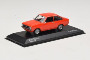Ford Escort Mk2 Spanish Red Minichamps 1:43 400084100 Pressofusione — immagine 2 di 4