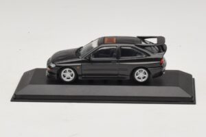 Ford Escort RS Cosworth Nero Metallizzato Minichamps 1:43 430082106 Pressofusione