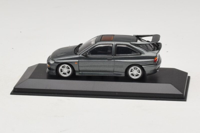 Ford Escort RS Cosworth Verde Scuro Metallizzato Minichamps 1:43 430086300 Pressofusione