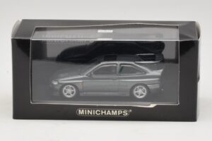 Ford Escort RS Cosworth Verde Scuro Metallizzato Minichamps 1:43 430086300 Pressofusione — immagine 4 di 4
