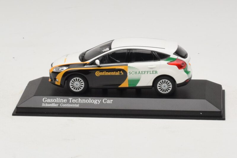 Ford Focus Auto Tecnologica a Benzina Continental Schaeffler Minichamps 1:43 Ford Focus Auto Tecnologica a Benzina Continental Schaeffler Minichamps 1:43 AB65A Pressofusione