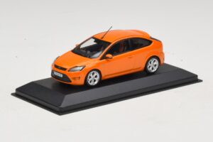 Ford Focus ST Mk2 Electric Orange Minichamps 1:43 400087302 Pressofusione — immagine 2 di 4