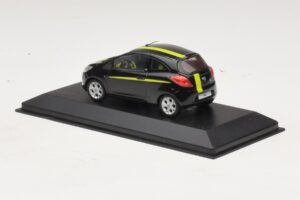 Ford Ka Mk2 Nero Giallo Minichamps 1:43 400088200 Pressofusione — immagine 4 di 5