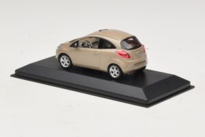 Ford Ka Mk2 Bronze Metallic Minichamps 1:43 FORD007 Pressofusione — immagine 3 di 4