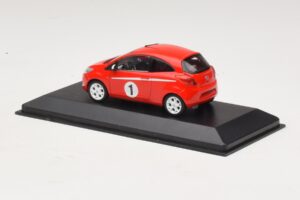 Ford Ka Mk2 Grand Prix Pacchetto Styling Rosso Minichamps 1:43 400088201 Pressofusione — immagine 3 di 4