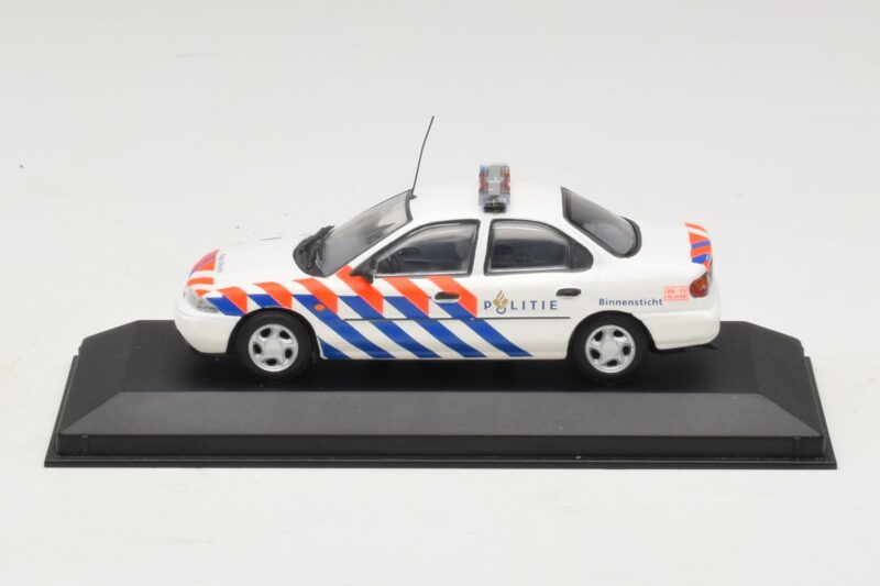 Ford Mondeo Mk1 Berlina Polizia Minichamps 1:43 Ford Mondeo Mk1 Berlina Polizia Minichamps 1:43 433082091 Pressofusione