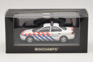 Ford Mondeo Mk1 Berlina Polizia Minichamps 1:43 433082091 Pressofusione — immagine 4 di 4