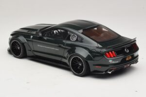 Ford Mustang Liberty Walk Verde GT Spirit 1:18 GT838 Resina — immagine 5 di 6
