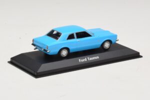 Ford Taunus TC Coupé Azzurro Chiaro Maxichamps 1:43 940081301 Pressofusione — immagine 2 di 4