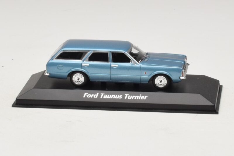 Ford Taunus TC Turnier Blue Metallic Maxichamps 1:43 Ford Taunus TC Turnier Blue Metallic Maxichamps 1:43 940081311 Pressofusione
