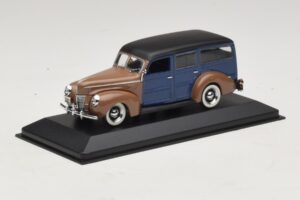 Ford V8 De Luxe Woody Station Wagon Marrone Blu Minichamps 1:43 400082112 Pressofusione — immagine 2 di 4