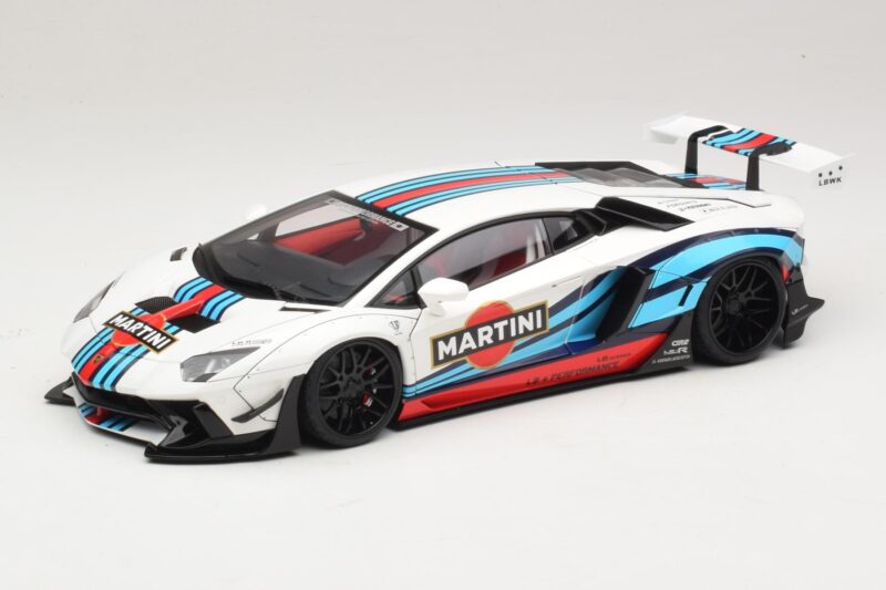 Lamborghini Aventador LB Works Martini Livery AUTOart 1:18 79185 Composito