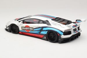 Lamborghini Aventador LB Works Martini Livery AUTOart 1:18 79185 Composito — immagine 7 di 8