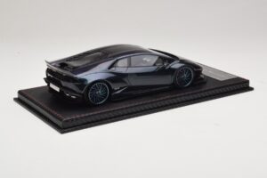 Lamborghini Huracan Liberty Walk Chameleon Blue GS Model 1:18 REMC045 Resina — immagine 2 di 7
