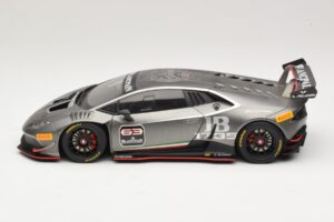 Lamborghini Huracan LP620-2 Super Trofeo #63 Grigio Scuro 2016 AUTOart 1:18 81559 Composito — immagine 4 di 8