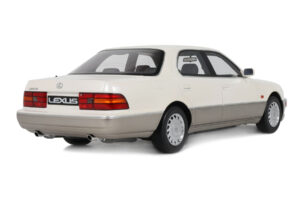Lexus LS 400 XF10 Diamond White Pearl Otto 1:18 OT1277 Resina — immagine 2 di 5