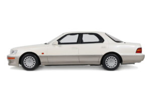 Lexus LS 400 XF10 Diamond White Pearl Otto 1:18 OT1277 Resina — immagine 3 di 5