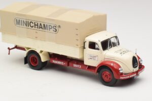 Magirus-Deutz S 7500 Jupiter Autocarro a Pianale Bianco Rosso Minichamps 1:43 439141022 Pressofusione — immagine 4 di 6