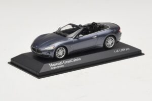 Maserati GranCabrio Grigio Metallizzato Minichamps 1:43 400123931 Pressofusione — immagine 2 di 4