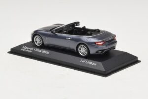 Maserati GranCabrio Grigio Metallizzato Minichamps 1:43 400123931 Pressofusione — immagine 3 di 4