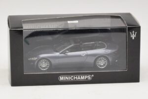 Maserati GranCabrio Grigio Metallizzato Minichamps 1:43 400123931 Pressofusione — immagine 4 di 4
