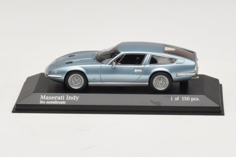 Maserati Indy Blue Metallic Minichamps 1:43 Maserati Indy Blue Metallic Minichamps 1:43 437123122 Pressofusione