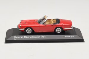 Maserati Mistral Spyder Rosso Minichamps 1:43 Maserati Mistral Spyder Rosso Minichamps 1:43 437123430 Pressofusione