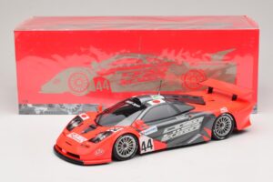 McLaren F1 GTR Lark #44 Tsuchiya / Ayles 24 Hours of Le Mans 1997 Minichamps 1:18 530133744 Pressofusione — immagine 8 di 8