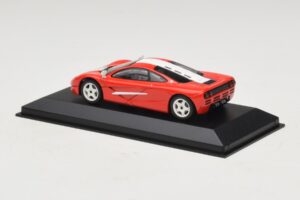 McLaren F1 Rosso Con Strisce Bianche Minichamps 1:43 MCLAREN005 Pressofusione — immagine 2 di 4