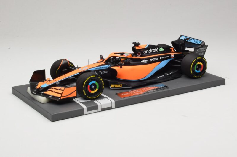 McLaren MCL36 #3 D. Ricciardo Bahrain GP 2022 Minichamps 1:18 537221803 Pressofusione