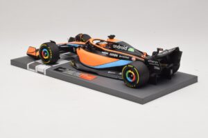 McLaren MCL36 #3 D. Ricciardo Bahrain GP 2022 Minichamps 1:18 537221803 Pressofusione — immagine 5 di 7