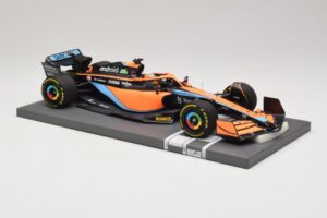 McLaren MCL36 #3 D. Ricciardo Bahrain GP 2022 Minichamps 1:18 537221803 Pressofusione — immagine 7 di 7