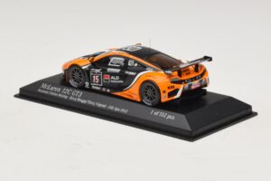 McLaren MP4-12C GT3 #15 Boutsen Racing Bovy / Broggi 24 Hours of Spa 2012 Minichamps 1:43 437121315 Pressofusione — immagine 3 di 4