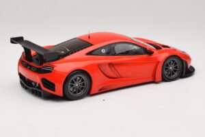 McLaren MP4-12C GT3 Rosso 2013 Minichamps 1:18 151121392 Pressofusione — immagine 2 di 6