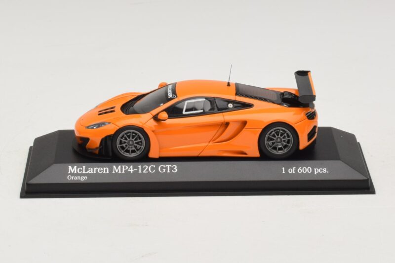 McLaren MP4-12C GT3 Street Arancione Minichamps 1:43 437121399 Pressofusione